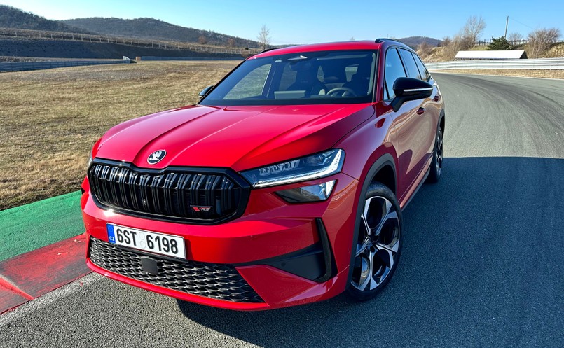 Nowa Skoda już w Polsce. Silnik 2.0 TSI i cena hitem. Takie auta zdarzają się raz na 130 lat