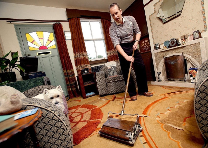 Ben Sansum u svom retro domu