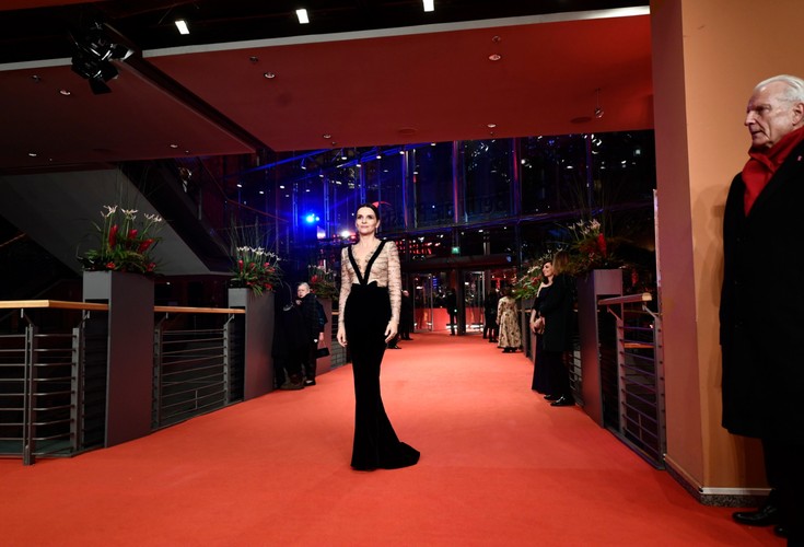Juliette Binoche na czerwonym dywanie. Rusza 69. Festiwal Filmowy w Berlinie