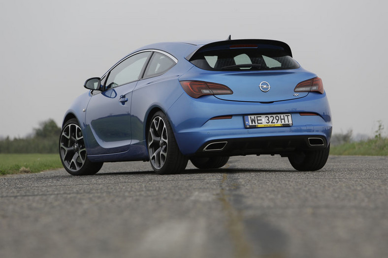 Opel Astra OPC