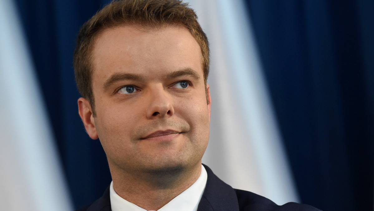 Jest duża szansa na kompromis między prezydentem a rządząca większością w sprawie reformy sądownictwa - ocenił rzecznik rząd Rafał Bochenek.