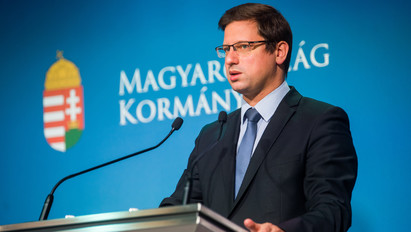Gulyás Gergely bejelentette, meddig hosszabbítja meg a kormány a korlátozásokat – részletek