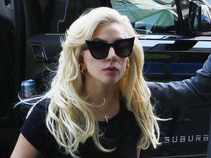 Lady Gaga már szinte unalmasan öltözködik