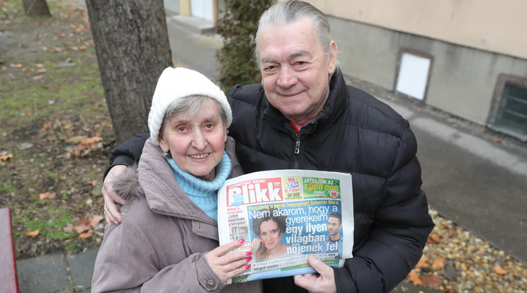 Hugyecz Andrásné és a férje jó időben küldték az sms-t, jutalmuk egy 50 ezer forintos Müller-utalvány/ Fotó: Varga Imre