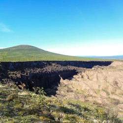 Rosyjskie "wrota do piekła" są coraz większe. Widać je już z kosmosu