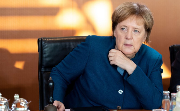 "Powiedzieliśmy, że nie będzie dalszego otwierania umowy" - cytuje słowa niemieckiej kanclerz na posiedzeniu frakcji CDU/CSU dpa, powołując się na źródła na nim obecne.