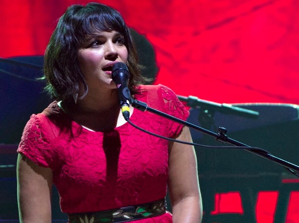 Norah Jones: Wejść do drogerii i słyszeć siebie – straszne!