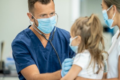 Tünetmentes koronavírus: gyerekek kerültek kórházba itthon súlyos gyulladással