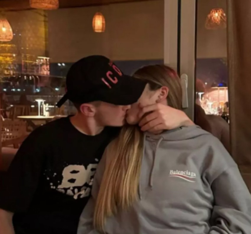 Sin Viki Miljković sa devojkom