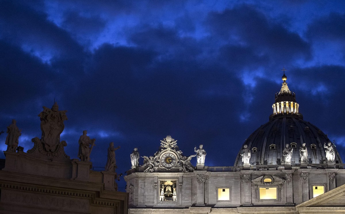 Watykan nocą