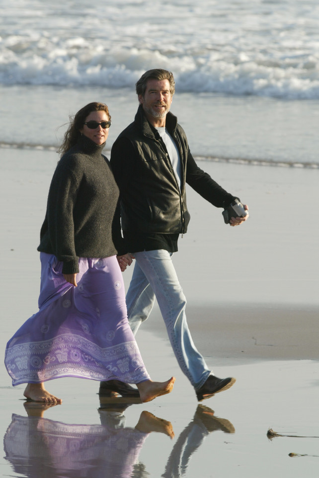 Pierce Brosnan i Keely Shaye Smith w 2003 r.