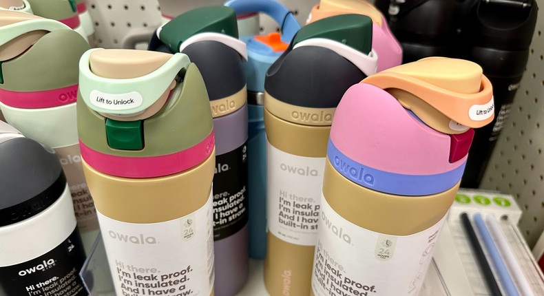 Three different lid colors for the tan Owala bottle at a Target.Hayley Peterson / Business Insider