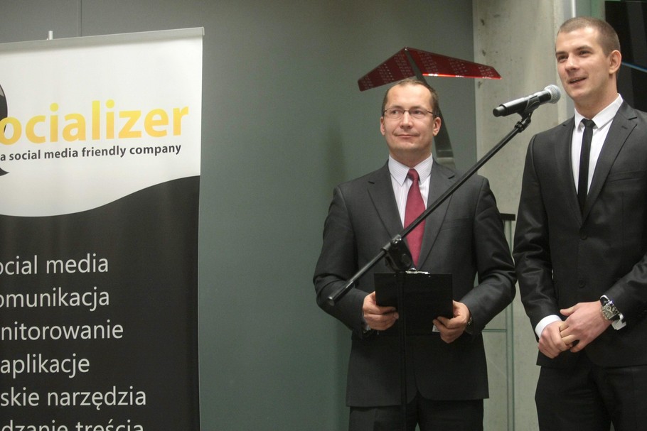 WARSZAWA GPW SOCIALIZER SA DEBIUT