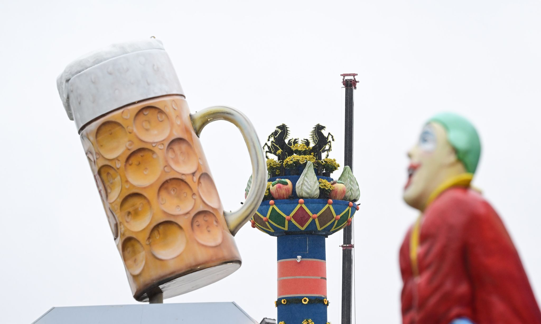 Wasen-Wirte fürchten rückläufige Geschäfte trotz neuer Attraktionen