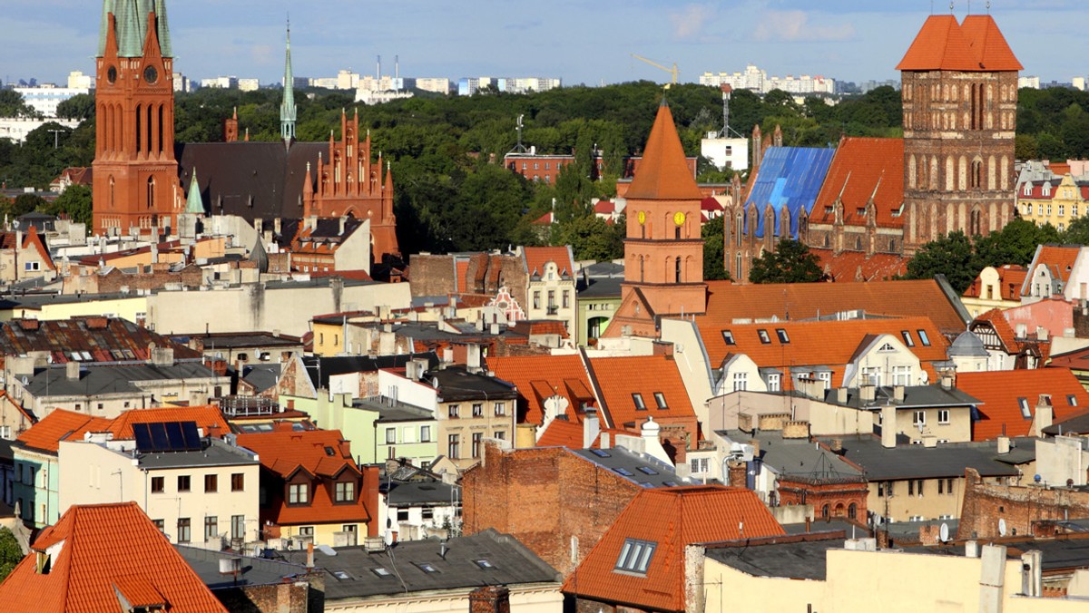 W czasie kiermaszów i spektakli uczniowie szkół z diecezji toruńskiej będą zbierać pieniądze na leczenie ubogich dzieci w Polsce i budowę szkoły w Burundi. Wszystko to w ramach akcji "Warto być bohaterem", którą miejscowa Caritas zorganizowała po raz 10.