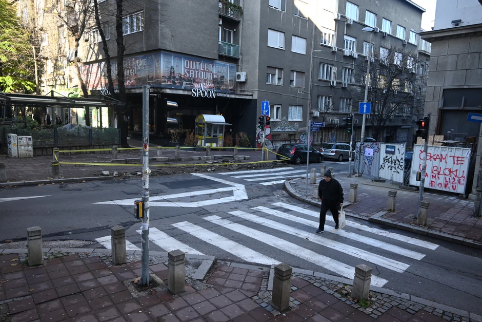 Ugao Cetinjske sa Bulevarom despota Stefana