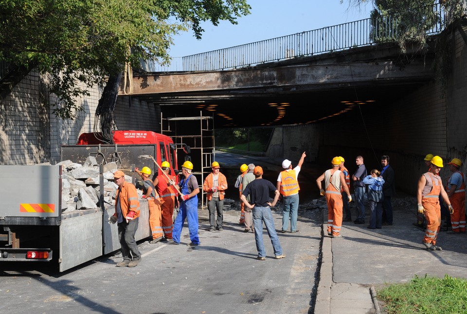 Uszkodzony wiadukt na Pułkowej