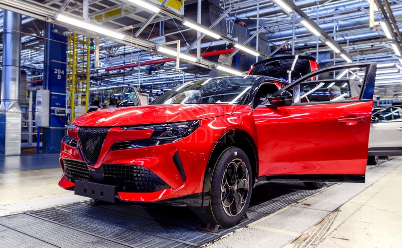 Alfa Romeo Junior Ibrida Q4: produkcja w Tychach