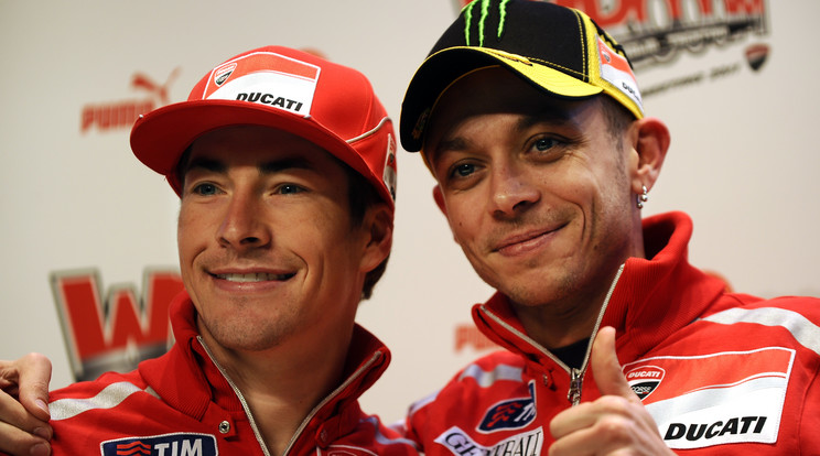 Nicky Hayden (balra) és Valentino Rossi egy csapatban/Fotó: AFP