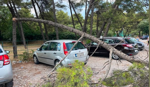nevreme pogodilo Podgoricu