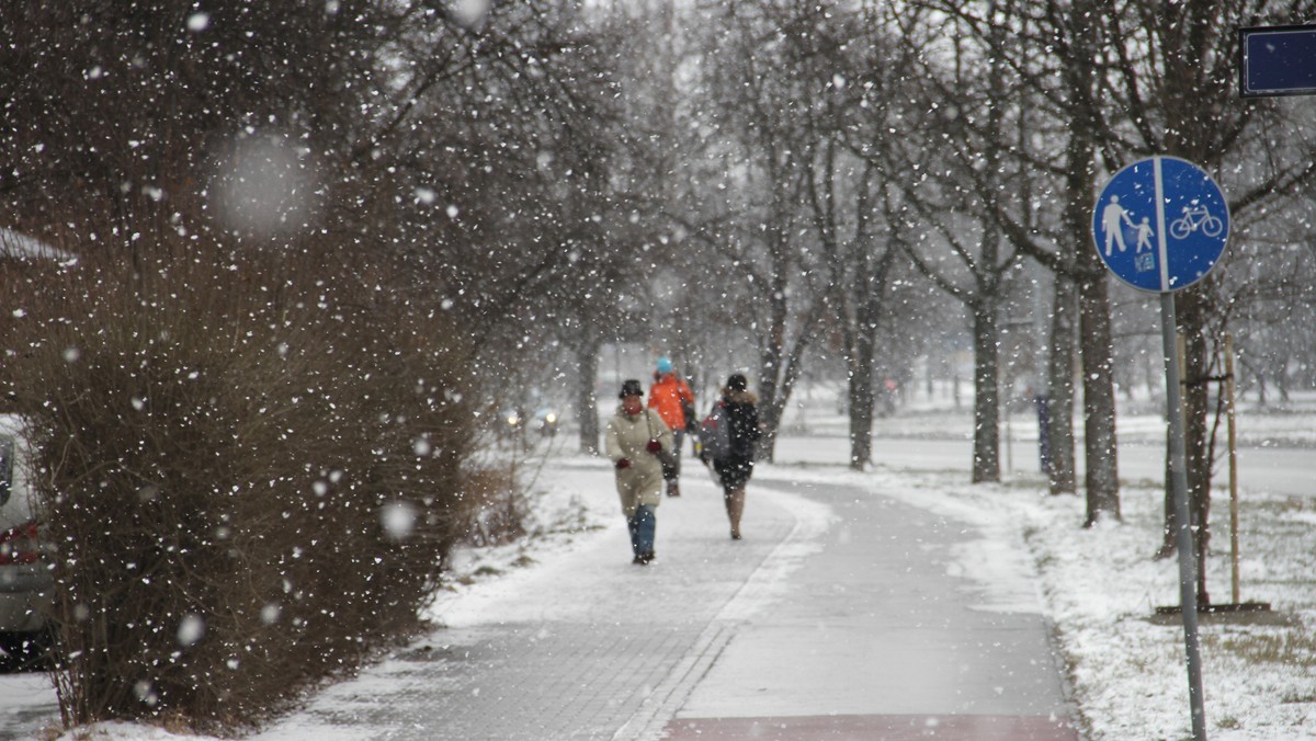 Opady marznące na terenie całego województwa Wielkopolskiego - przed tym ostrzega Instytut Meteorologii i Gospodarki Wodnej w Poznaniu. Zjawisko będzie występować w nocy z soboty na niedzielę - ostrzega Codziennypoznan.pl.