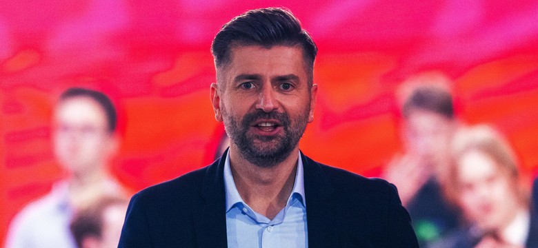 Krzysztof Śmiszek opowiedział o chorobie. "Atakuje moje kości, wraca i się nasila"