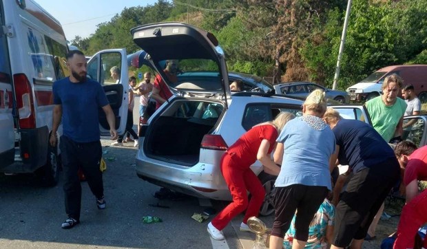 Saobraćajna nesreća na putu Kuršumlija - Merdare 