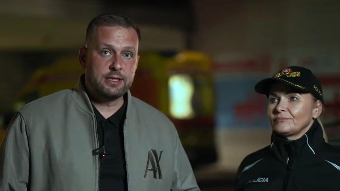 Minister Šaško s policajnou prezidentkou pred urgentom