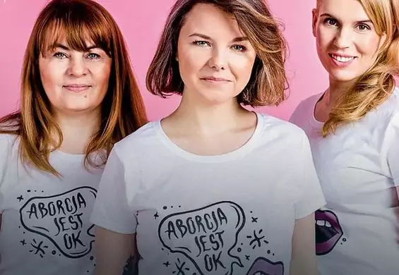 "Aborcja jest OK" na koszulkach jest OK? Ta okładka wywołuje burzę, ale o co naprawdę chodzi?