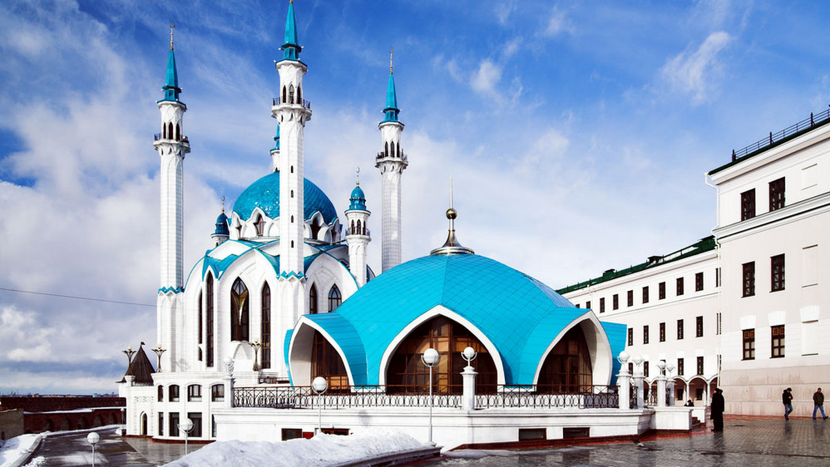 We wchodzącym w skład Federacji Rosyjskiej Tatarstanie ustanowiono nowe święto, upamiętniające przyjęcie przez te ziemie islamu - podał w piątek rosyjski dziennik "Kommiersant". Decyzją lokalnego parlamentu Dzień przyjęcia islamu będzie obchodzony 21 maja.