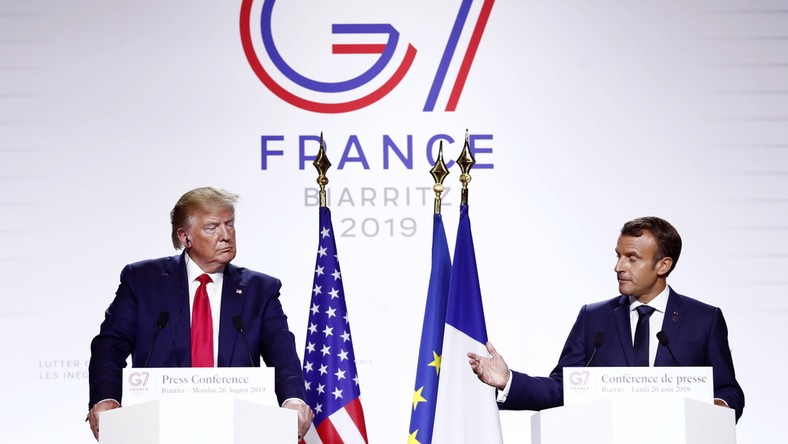 Prezydenci Donald Trump i Emmanuel Macron podczas szczytu G7. Biarritz, 26 sierpnia 2019 r.