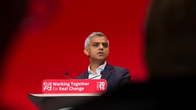 Sadiq Khan: cięcia w policji narażą Londyn na ataki terrorystyczne