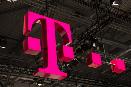 T-Mobile uruchamia instalację sieci 5G w Warszawie