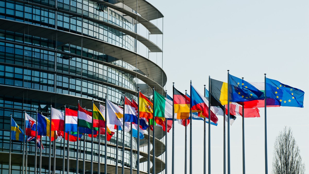 Parlament Europejski przegłosował dziś zatwierdzenie unijno-kanadyjskiej umowy o wolnym handlu CETA. Debata przed głosowaniem stała się manifestacją przeciwko protekcjonizmowi i krytyką polityki handlowej prezydenta USA Donalda Trumpa.