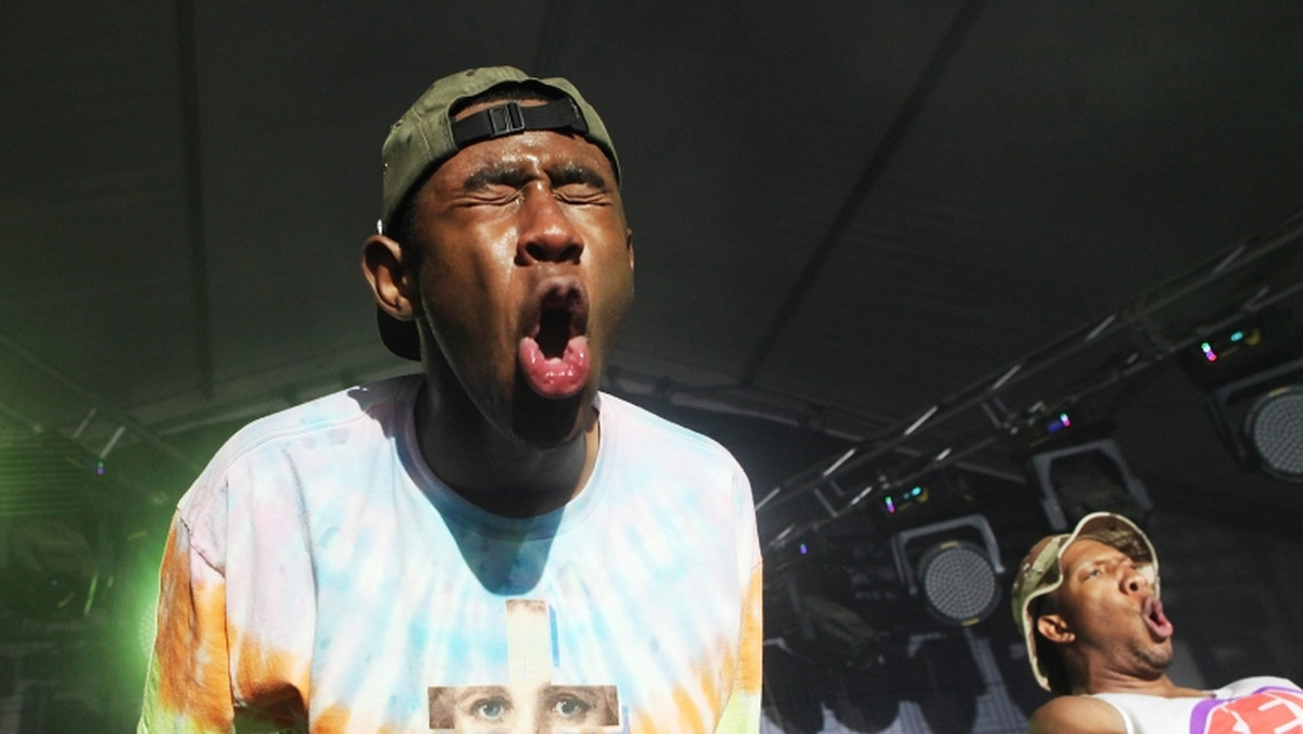 Kontrowersyjny raper Tyler, The Creator został aresztowany za zniszczenie sprzętu nagłaśniającego podczas jednego ze swoich koncertów w Los Angeles. Ponoć świadkiem całego zdarzenia była matka artysty.