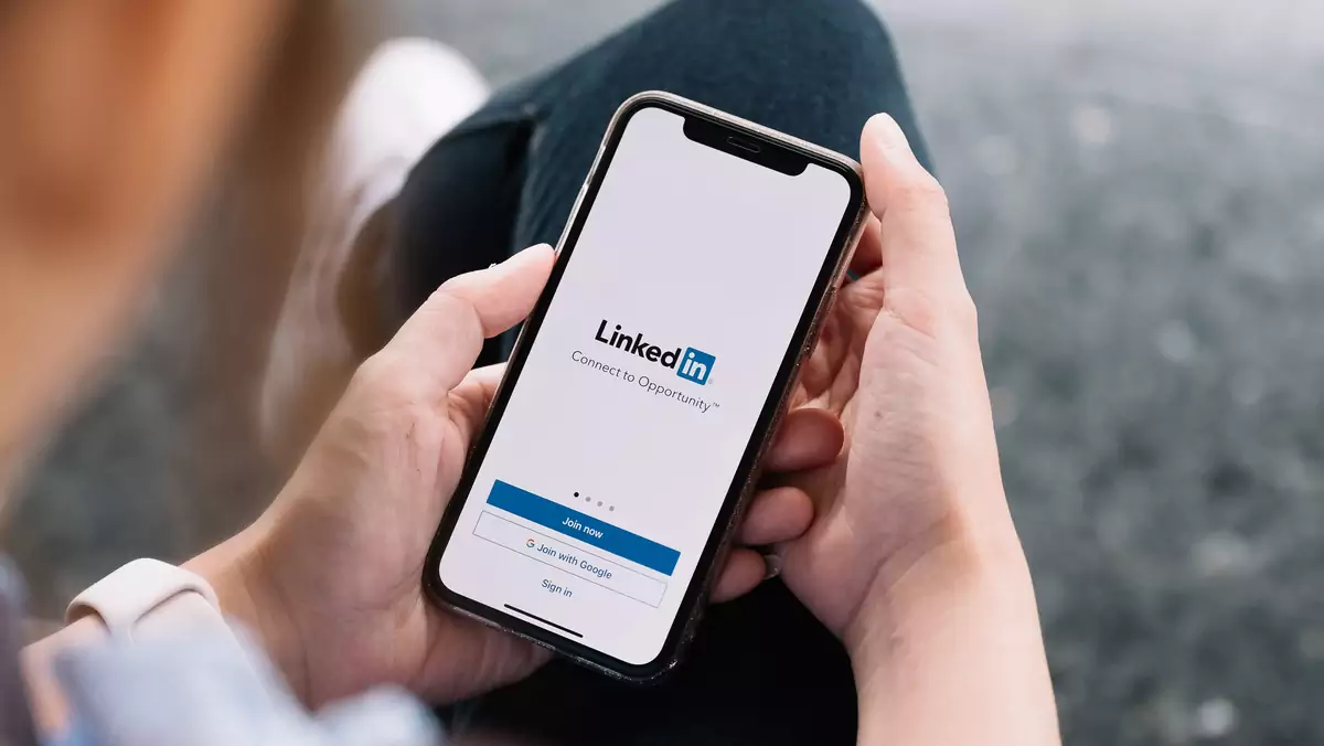 Jak usunąć konto na LinkedIn? Kilka sposobów na skasowanie swojego profilu