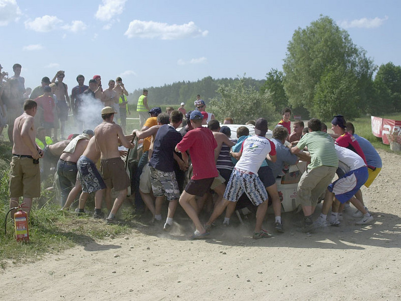 Rajd Polski 2007: wypadek Dudy, kurz i emocje (fotogaleria)