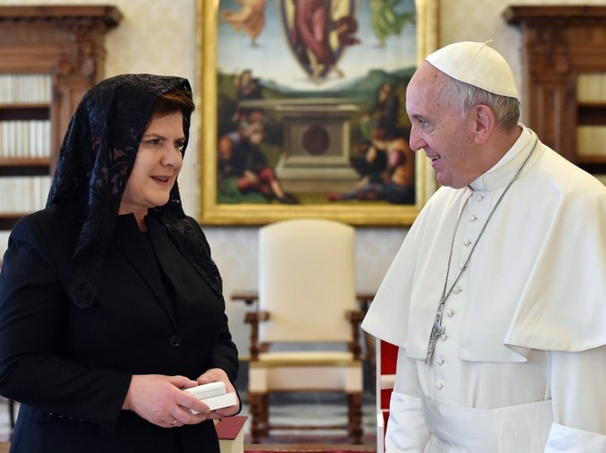 Beata Szydło i papież Franciszek