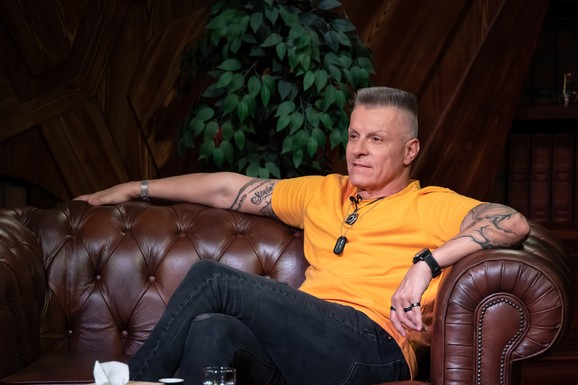 ĐORĐE DAVID SE NIKAD NIJE OŽENIO 18 GODINA MLAĐOM PARTNERKOM Sada progovorio o braku i otkrio zašto je ostao neženja: "To mi je žešća glupost"