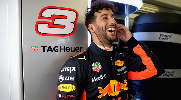 Daniel Ricciardo ugyan
a vártnál gyengébben
kezdte az évet, de a
jókedve megmaradt / Fotó: Getty Images