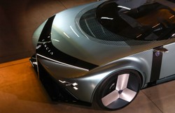 Lancia zaskoczy nowym i dużym modelem. Premiera już w 2026 r.