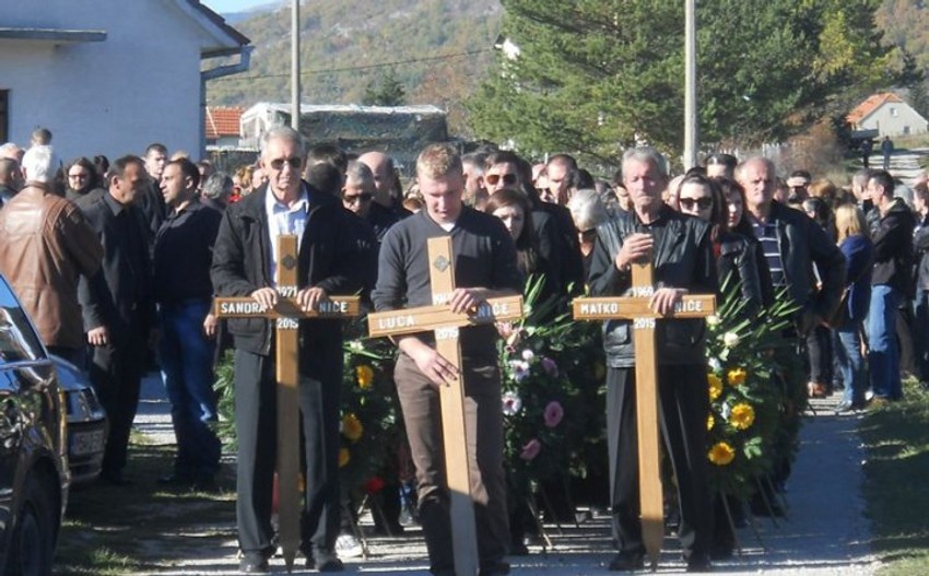 Sahrana porodice Niče kod Livna