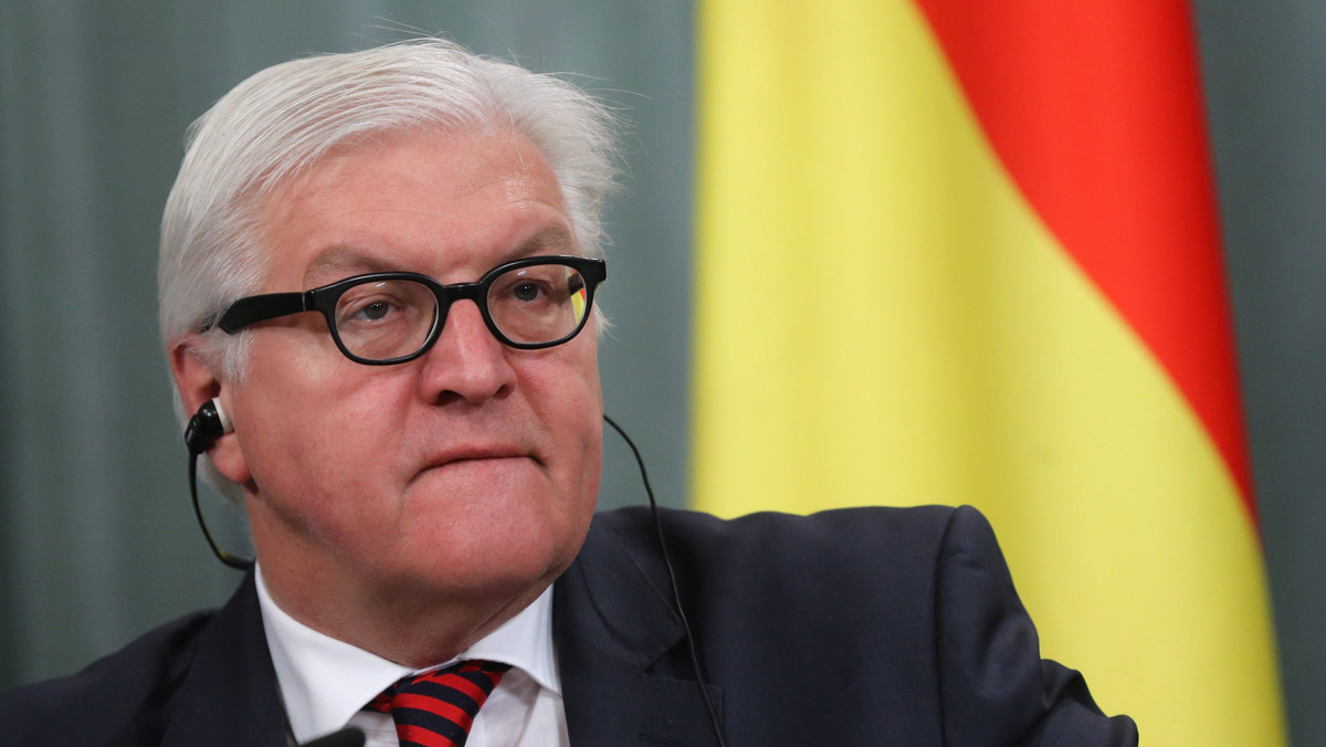 Niemiecki minister spraw zagranicznych Frank-Walter Steinmeier wezwał dzisiaj wszystkie strony konfliktu na Ukrainie do kontynuowania rozmów o politycznym rozwiązaniu kryzysu; ostrzegł przed powrotem do przemocy. Steinmeier rozmawiał z Leonidem Kożarą.