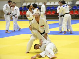 Międzynarodowa Federacja Judo odebrała Władimirowi Putinowi tytuł honorowego prezesa