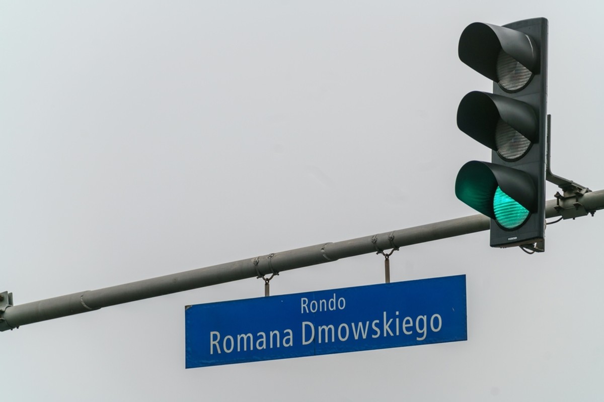Zgodne z ustawą nazwy np. ulic, którym patronują święci lub wybitne postaci historyczne, są pod szczególną ochroną