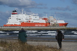 Problemy z dostawami LNG przez Morze Czerwone. Orlen komentuje
