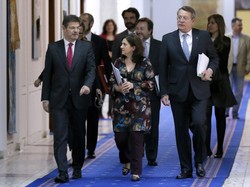 Nie do wiary, że założyła coś takiego na oficjalne spotkanie! Wpadka rumuńskiej minister