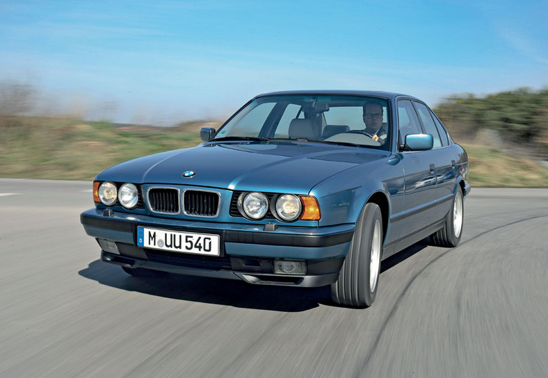 BMW 540i (E34)