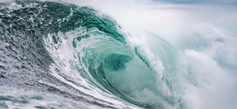 Potężny wybuch podwodnego wulkanu na Oceanie Spokojnym. Jest zagrożenie tsunami