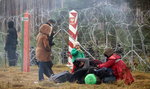 Niepokojące sceny na granicy polsko-białoruskiej. Tak wyglądała noc w zapalnym miejscu